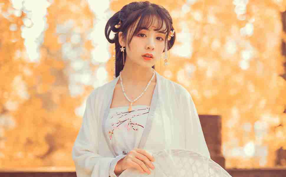 搬瓦工适合做站群